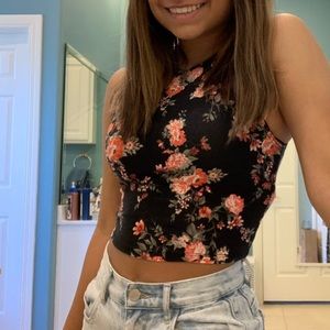 Floral crop top!